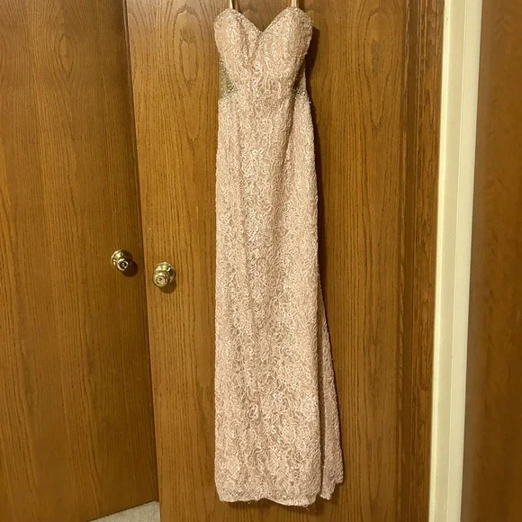 Light pink spaghetti strap beaded prom dress, size 4 - Picture 1 of 8